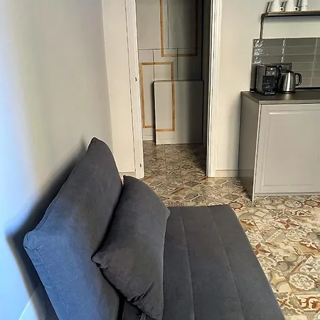 Casa Femi * トリノ